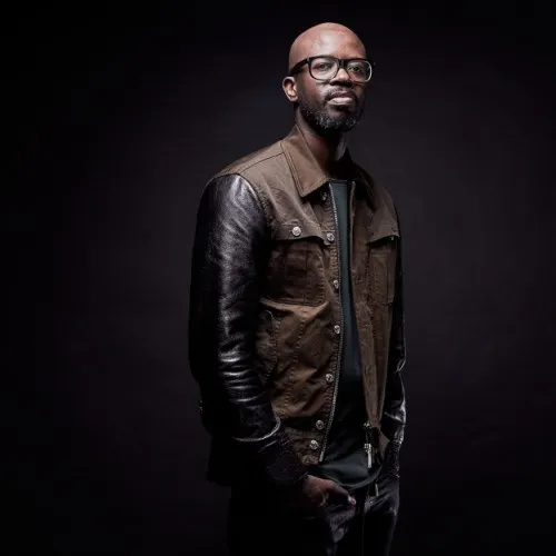 Black Coffee – POSH Florianopolis Brazil Mix 1