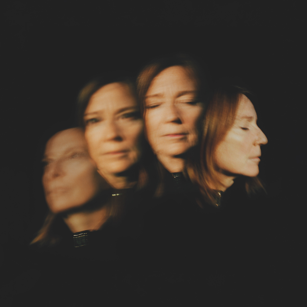 Beth Gibbons Floating On A Moment Mp3 Download