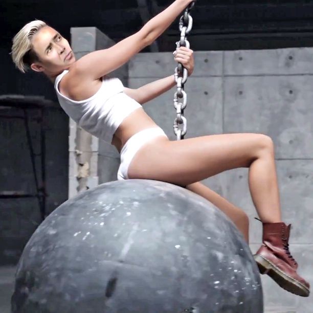 Miley Cyrus Wrecking Ball Mp3 Download